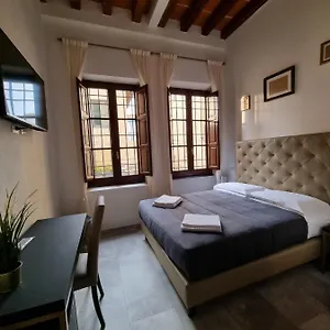 The Lux , Florencia Italia
